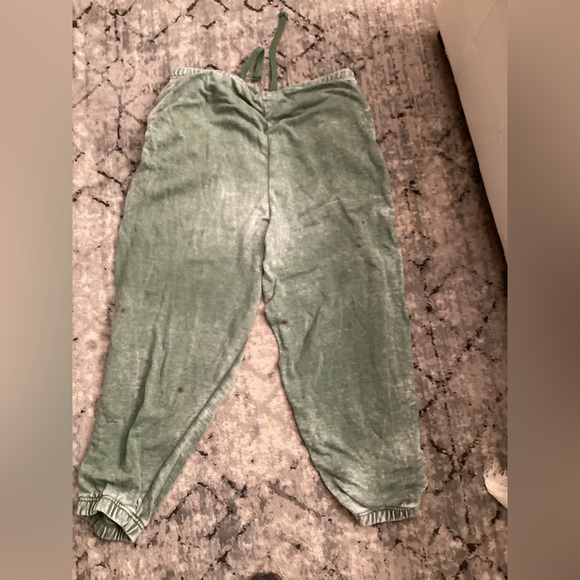 Vanilla Star Green Sweats - Picture 2 of 7